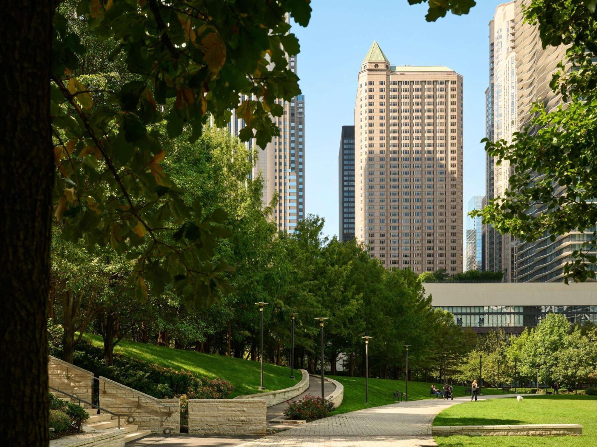 Fairmont Chicago Millennium Park Hotel Exterior foto